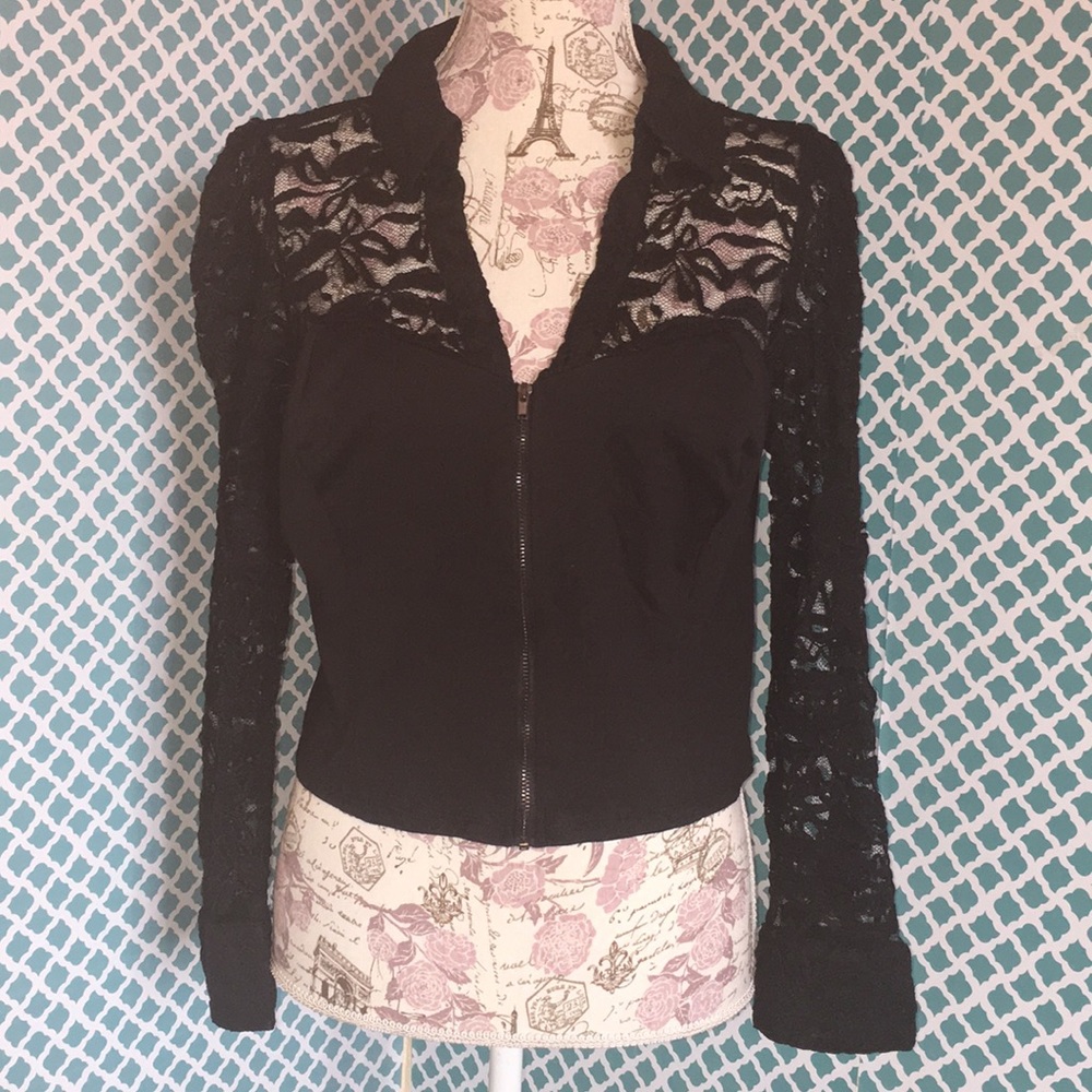NWOT -Sexy Crop Top